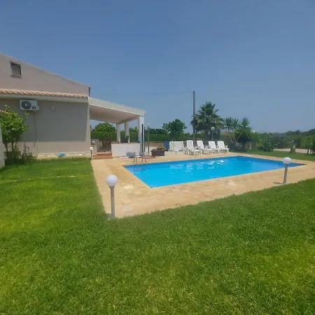Hébergement de vacances L&m Floridia