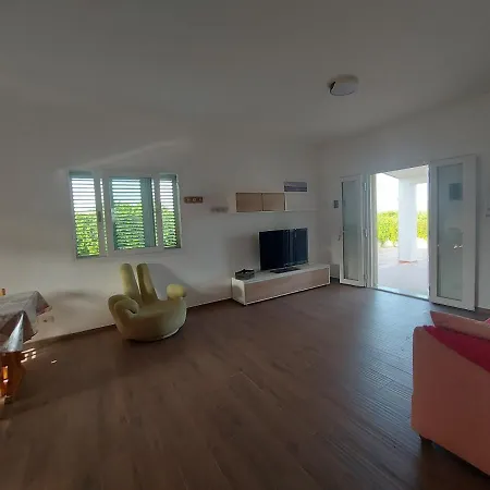 L&m Holiday home Floridia
